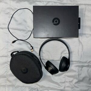 Beats SOLO 3 by Dre Black Wireless Headphones